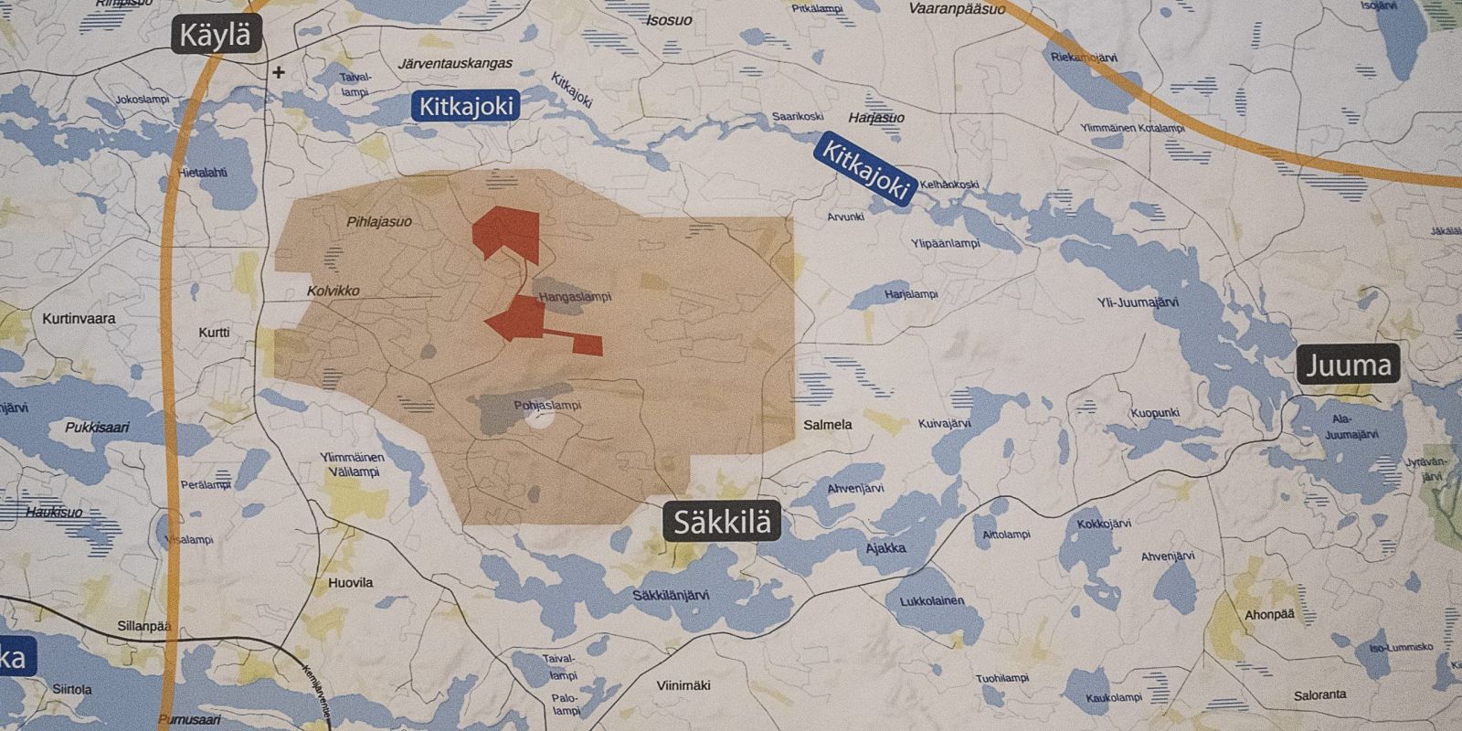 Juomasuon kaivospiiri Hangaslampi nimisen malminetsintäalueen keskellä